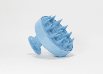 How a Scalp Exfoliator Can Help Combat Psoriasis