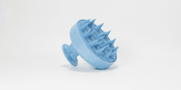 How a Scalp Exfoliator Can Help Combat Psoriasis